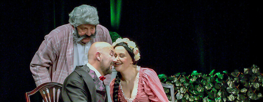 Utenos kamerinio teatro spektaklis 